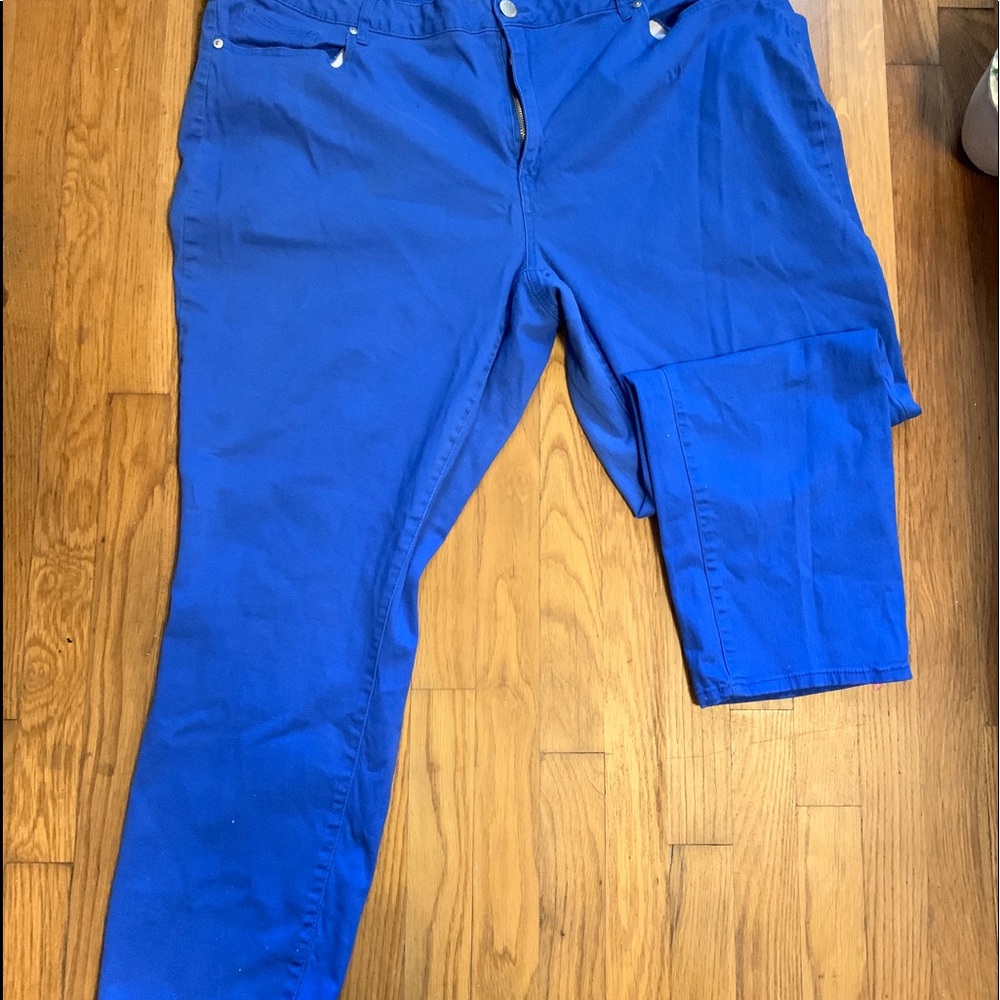 ‼️2/18‼️ Royal blue crown & ivy straight leg pants